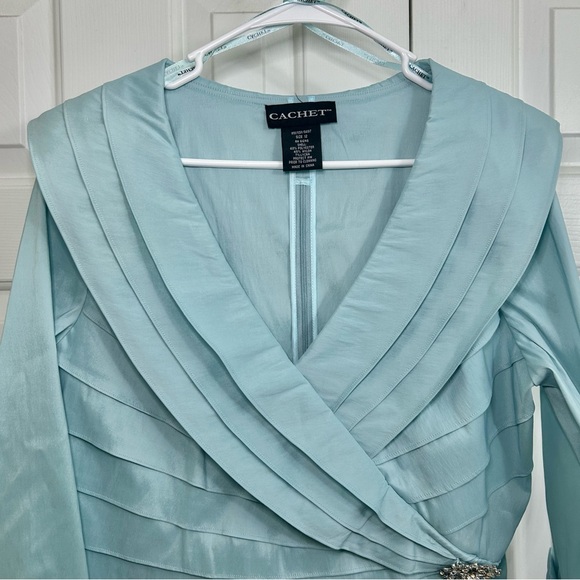 Vintage Cachet Aqua Blue Pleated V-neck Faux Wrap Rhinestone Broach Blouse Sz 12 - Picture 2 of 14